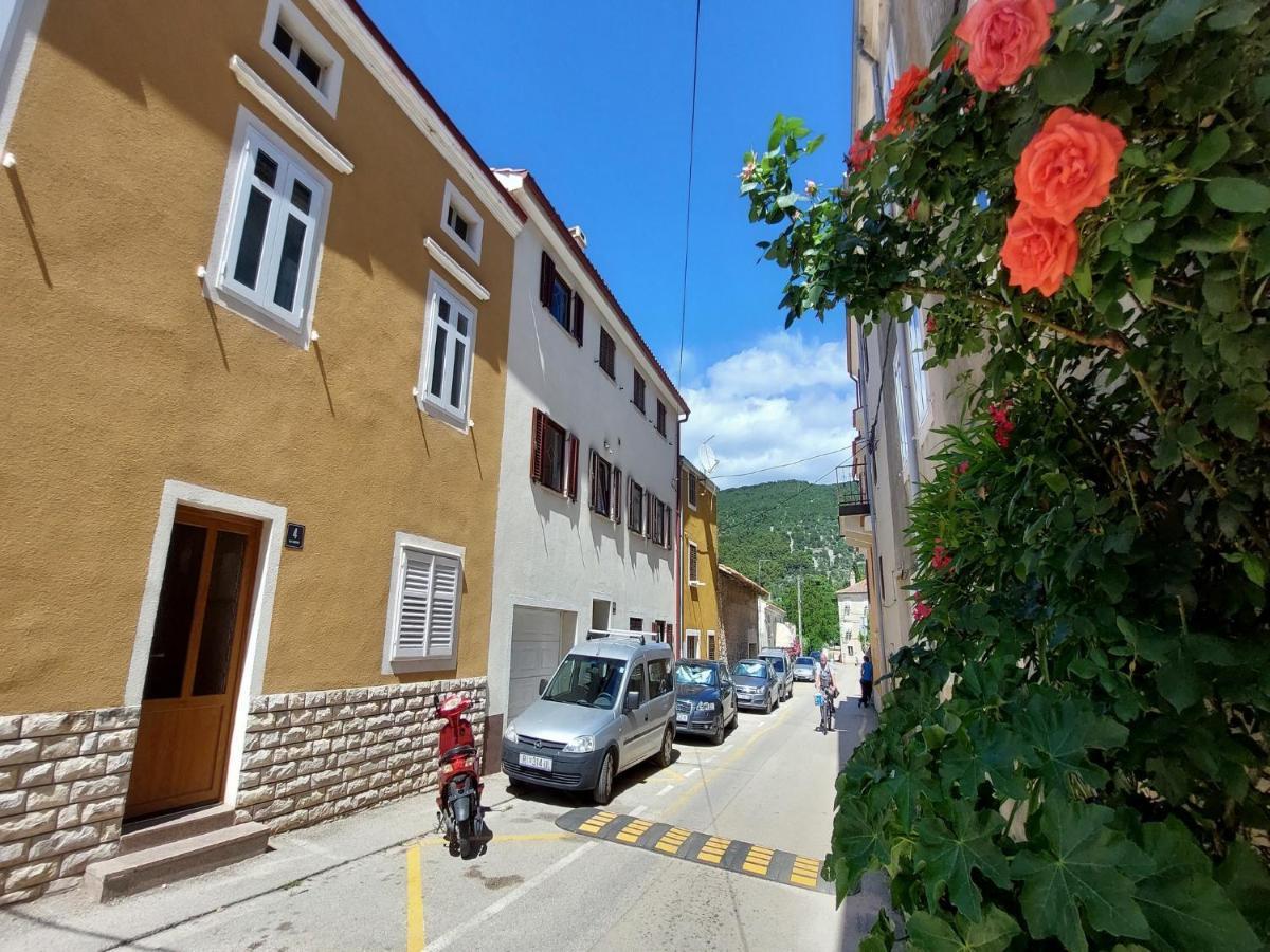 Rooms Argo Cres Εξωτερικό φωτογραφία